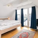 5 Person In * Otterup